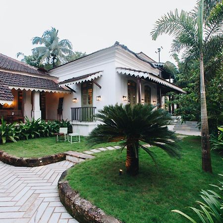 The Project Cafe Hotel Aldona Exterior photo